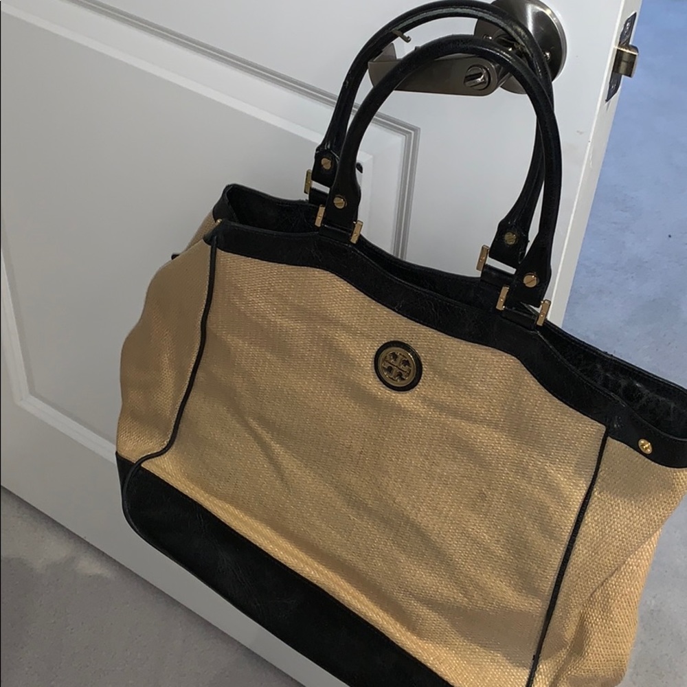 Tory Burch medium shoulder bag. Tan/Brown